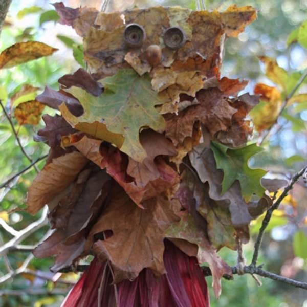 Crafting with Twigs and leaves